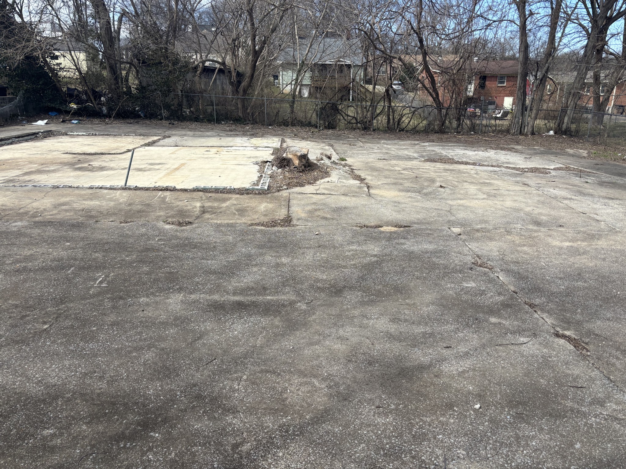 By submitting this image to Realtracs Inc, the User grants to Realtracs Inc an unrestricted license to use the image in compilations of properties and in other ways authorized by the Board of Directors.