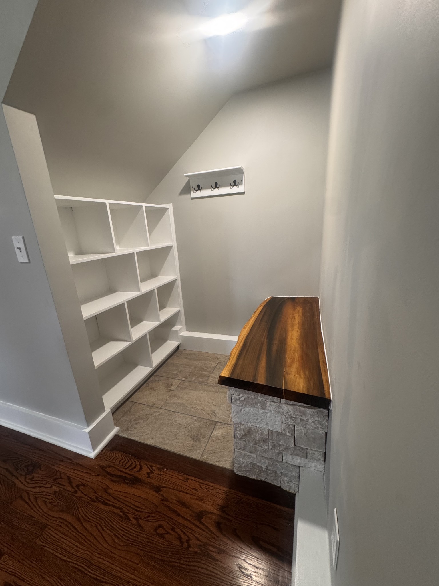 By submitting this image to Realtracs Inc, the User grants to Realtracs Inc an unrestricted license to use the image in compilations of properties and in other ways authorized by the Board of Directors.