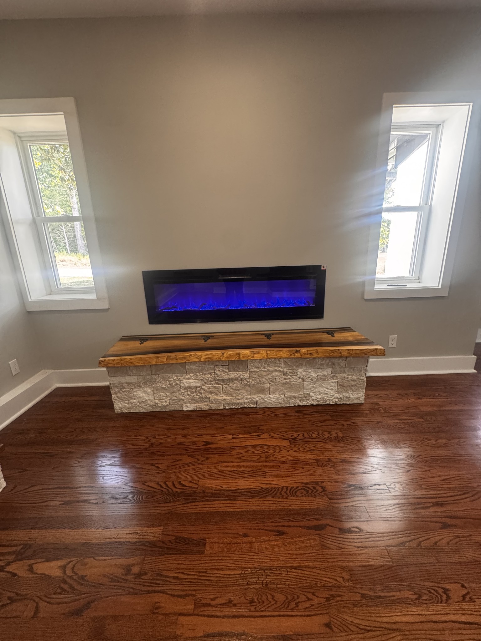 By submitting this image to Realtracs Inc, the User grants to Realtracs Inc an unrestricted license to use the image in compilations of properties and in other ways authorized by the Board of Directors.