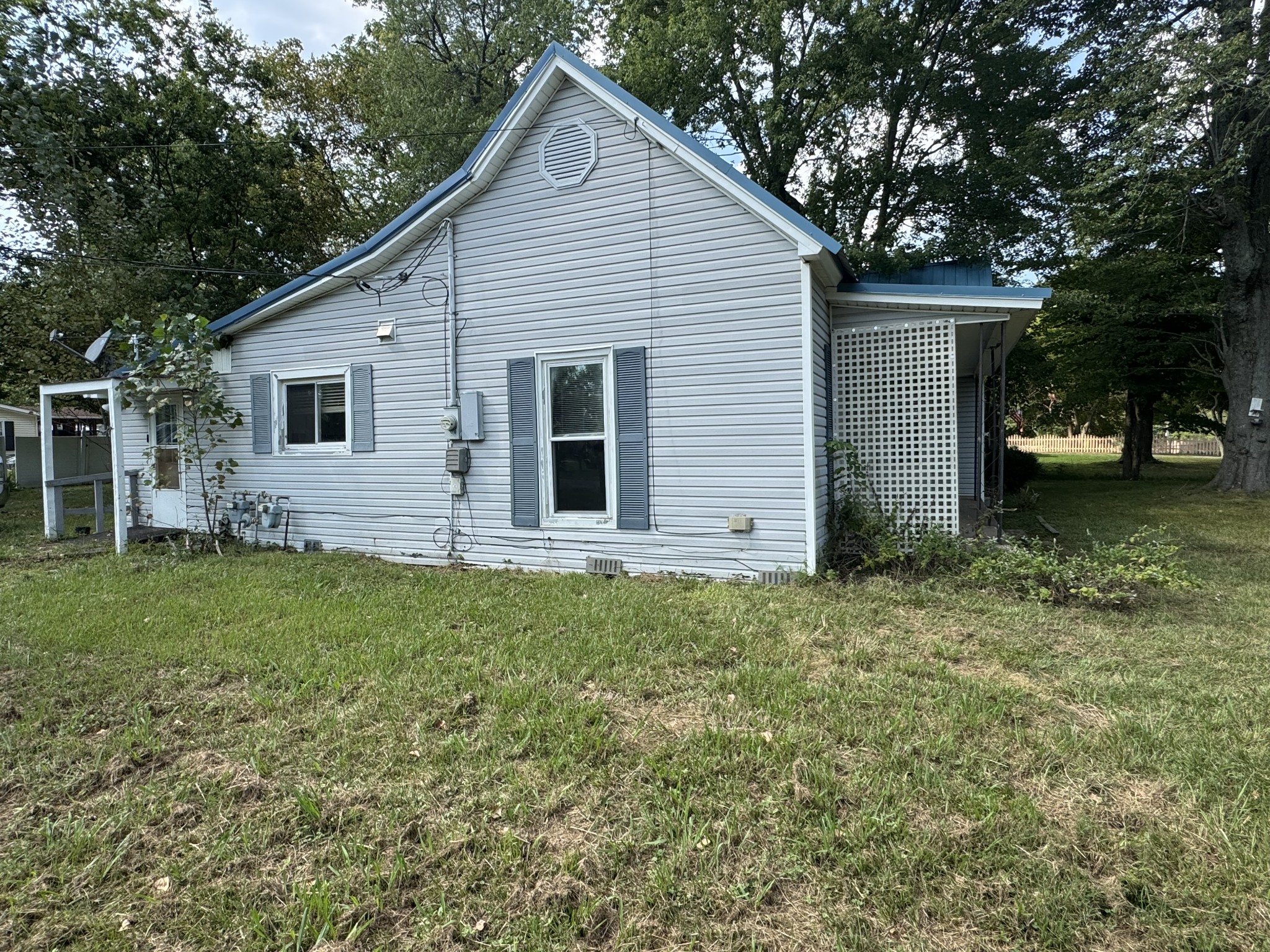 By submitting this image to Realtracs Inc, the User grants to Realtracs Inc an unrestricted license to use the image in compilations of properties and in other ways authorized by the Board of Directors.