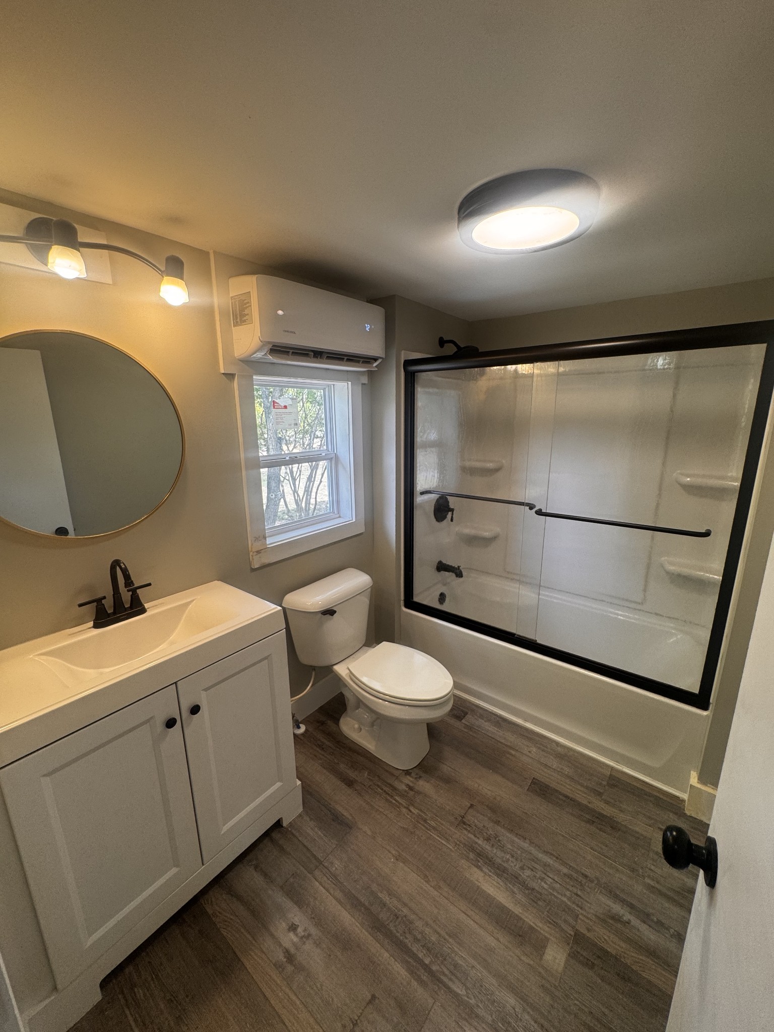 By submitting this image to Realtracs Inc, the User grants to Realtracs Inc an unrestricted license to use the image in compilations of properties and in other ways authorized by the Board of Directors.