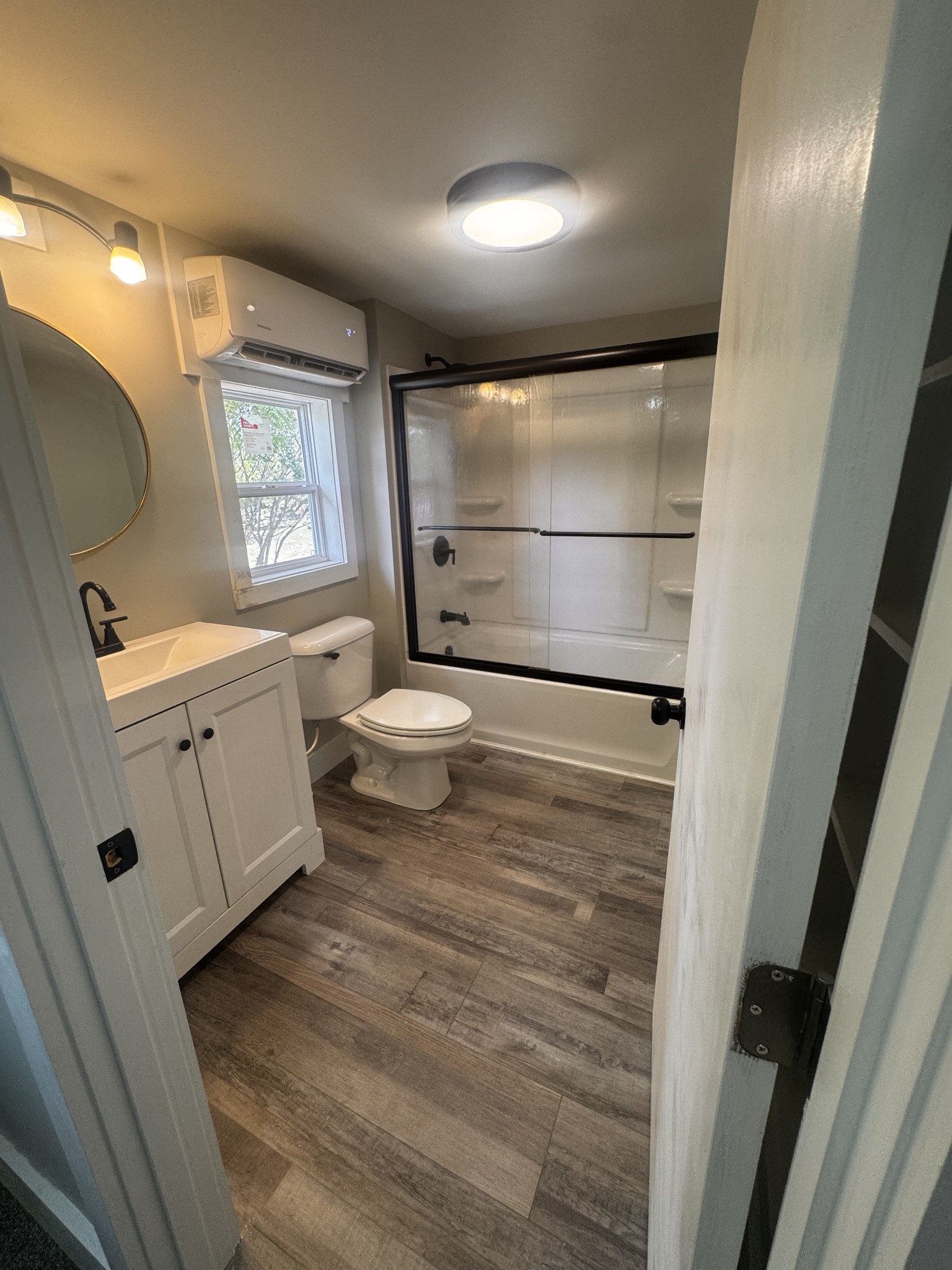 By submitting this image to Realtracs Inc, the User grants to Realtracs Inc an unrestricted license to use the image in compilations of properties and in other ways authorized by the Board of Directors.