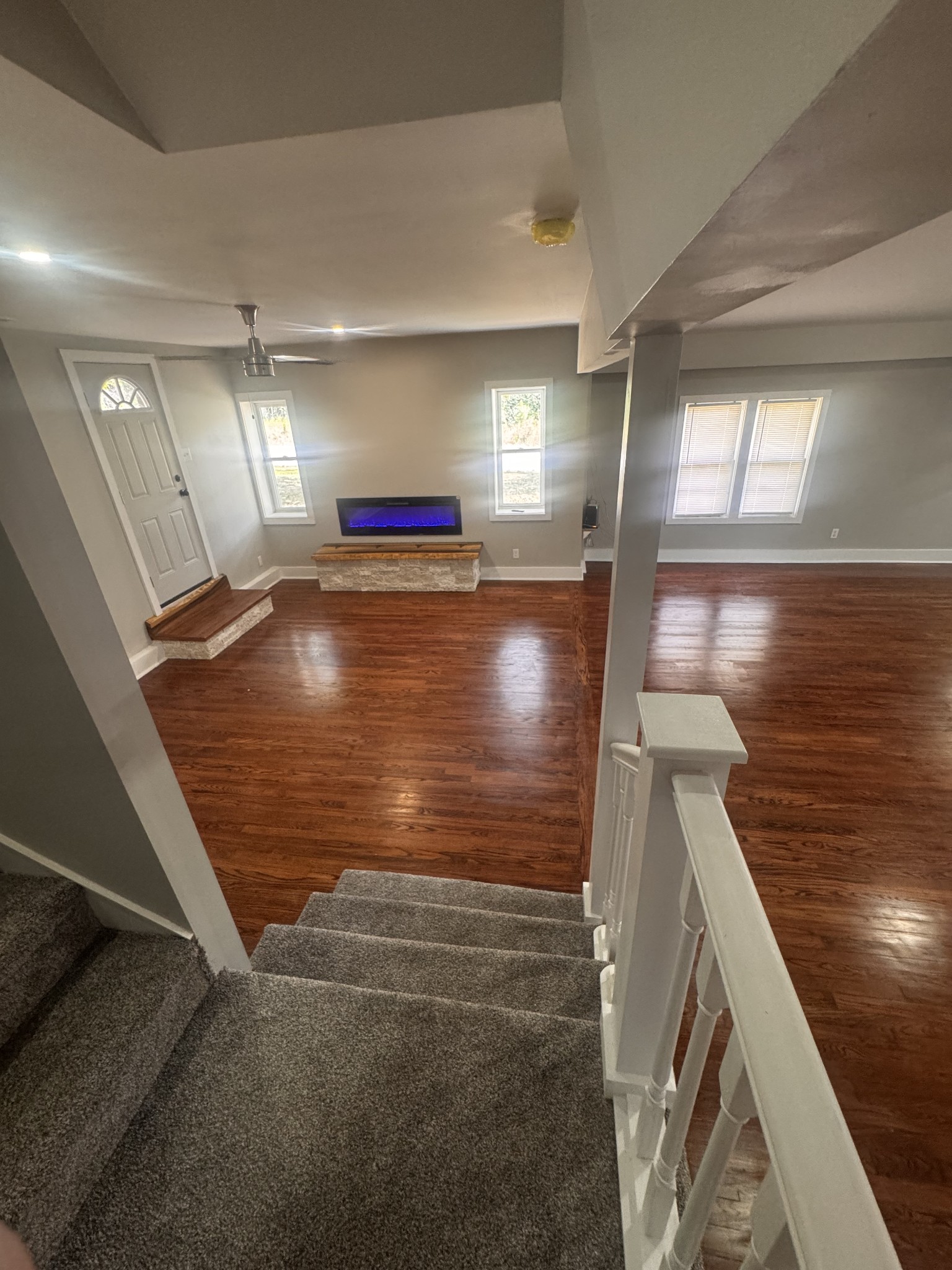 By submitting this image to Realtracs Inc, the User grants to Realtracs Inc an unrestricted license to use the image in compilations of properties and in other ways authorized by the Board of Directors.