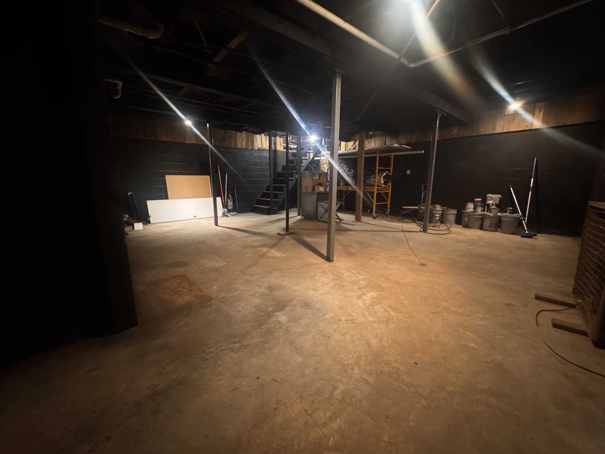 By submitting this image to Realtracs Inc, the User grants to Realtracs Inc an unrestricted license to use the image in compilations of properties and in other ways authorized by the Board of Directors.