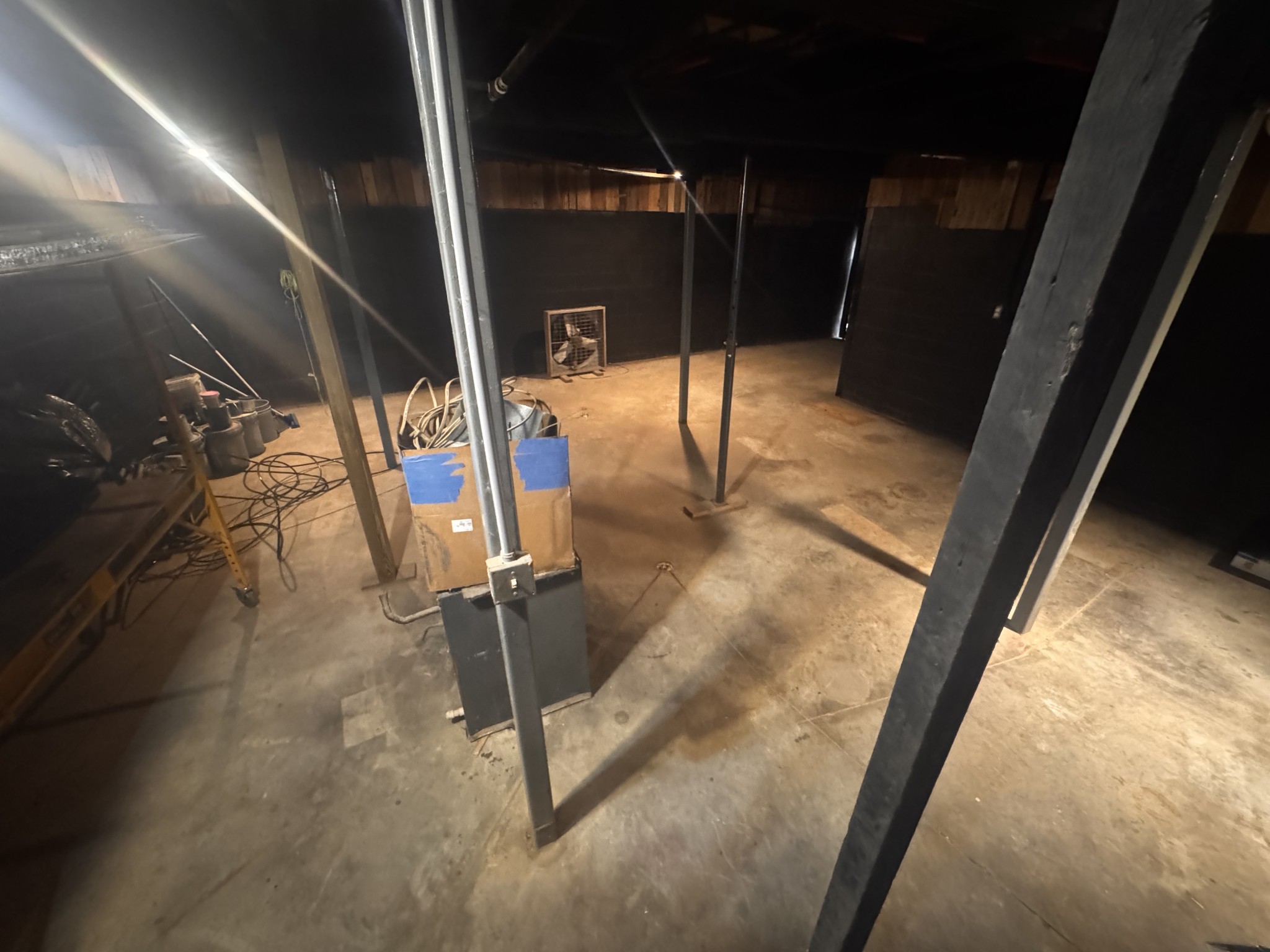 By submitting this image to Realtracs Inc, the User grants to Realtracs Inc an unrestricted license to use the image in compilations of properties and in other ways authorized by the Board of Directors.