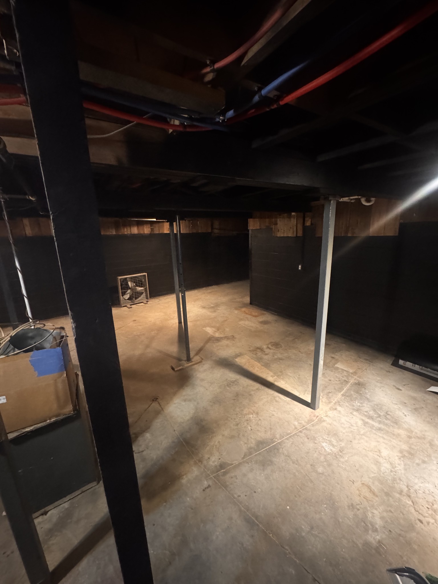 By submitting this image to Realtracs Inc, the User grants to Realtracs Inc an unrestricted license to use the image in compilations of properties and in other ways authorized by the Board of Directors.