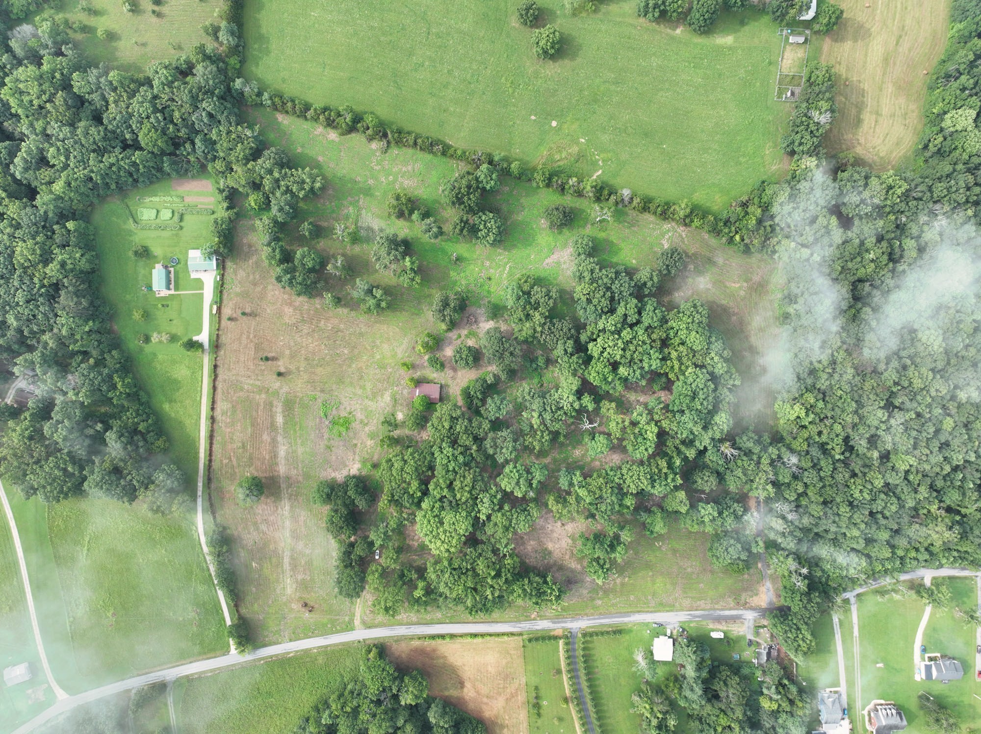 By submitting this image to Realtracs Inc, the User grants to Realtracs Inc an unrestricted license to use the image in compilations of properties and in other ways authorized by the Board of Directors.