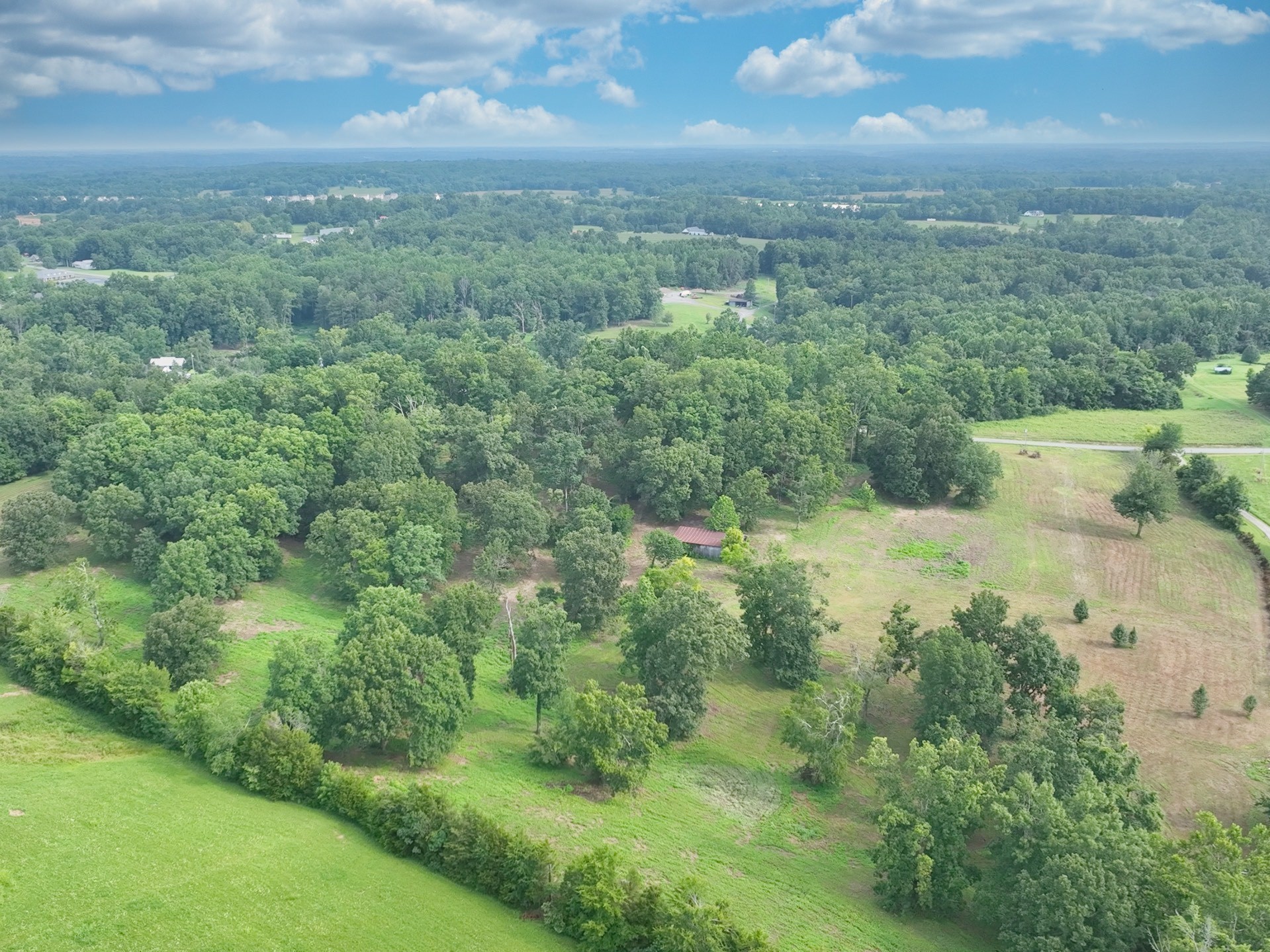 By submitting this image to Realtracs Inc, the User grants to Realtracs Inc an unrestricted license to use the image in compilations of properties and in other ways authorized by the Board of Directors.